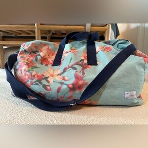 Zubi Duffel Bag
